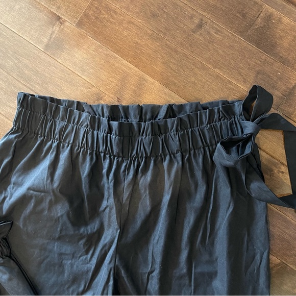 Plus Size Black Paperbag Waist Ruffle Hem Pants - size 22/4X - Picture 5 of 8